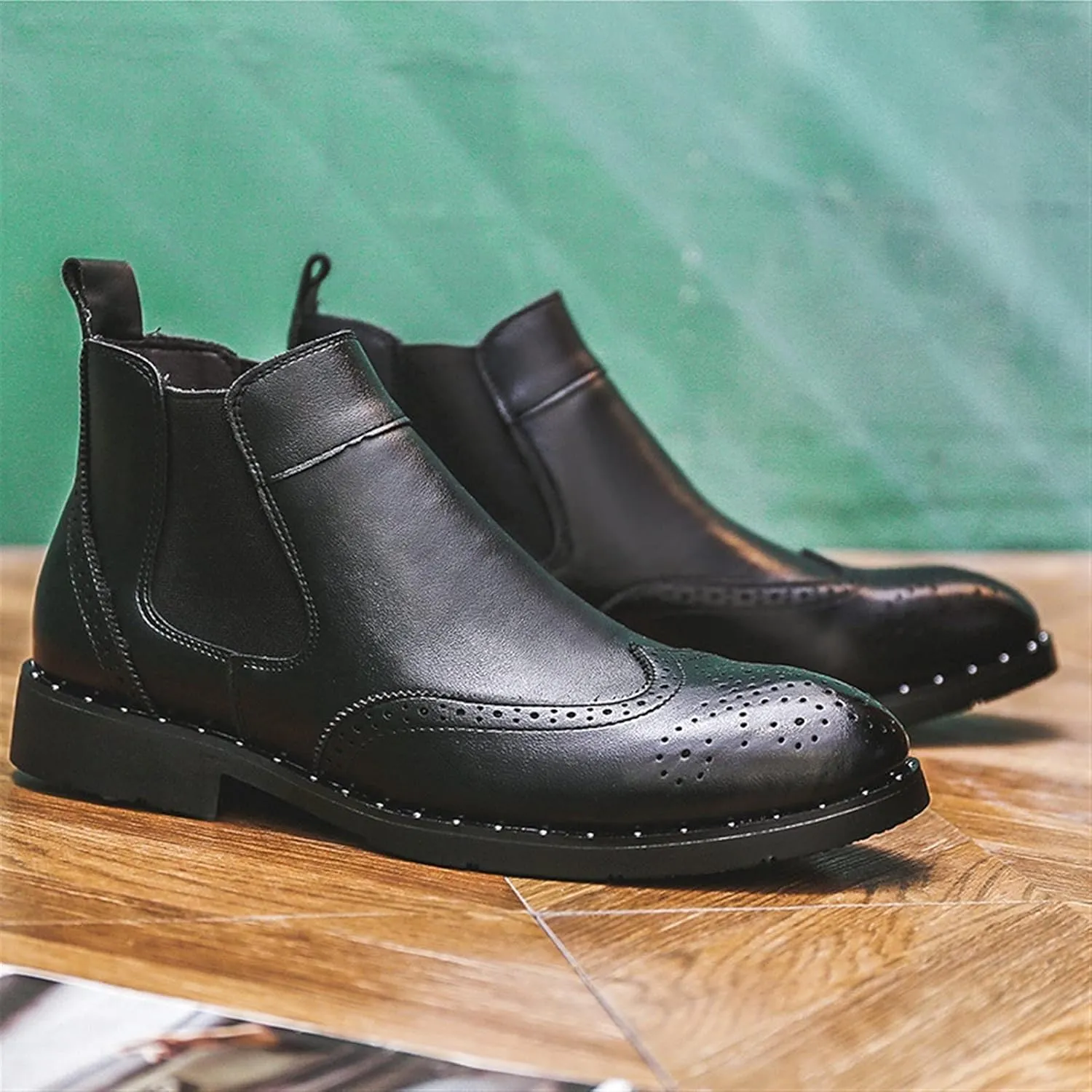 Men's Chelsea Boots Wing Tip Carved Brogue Elastic Bandage Burnished Toe Rivet Vegan Leather Wearable Waterproof Dress Classic Slip On