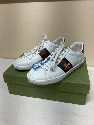 Shoes Luxury Designer By Gucci In Green & Red, Size:6.5