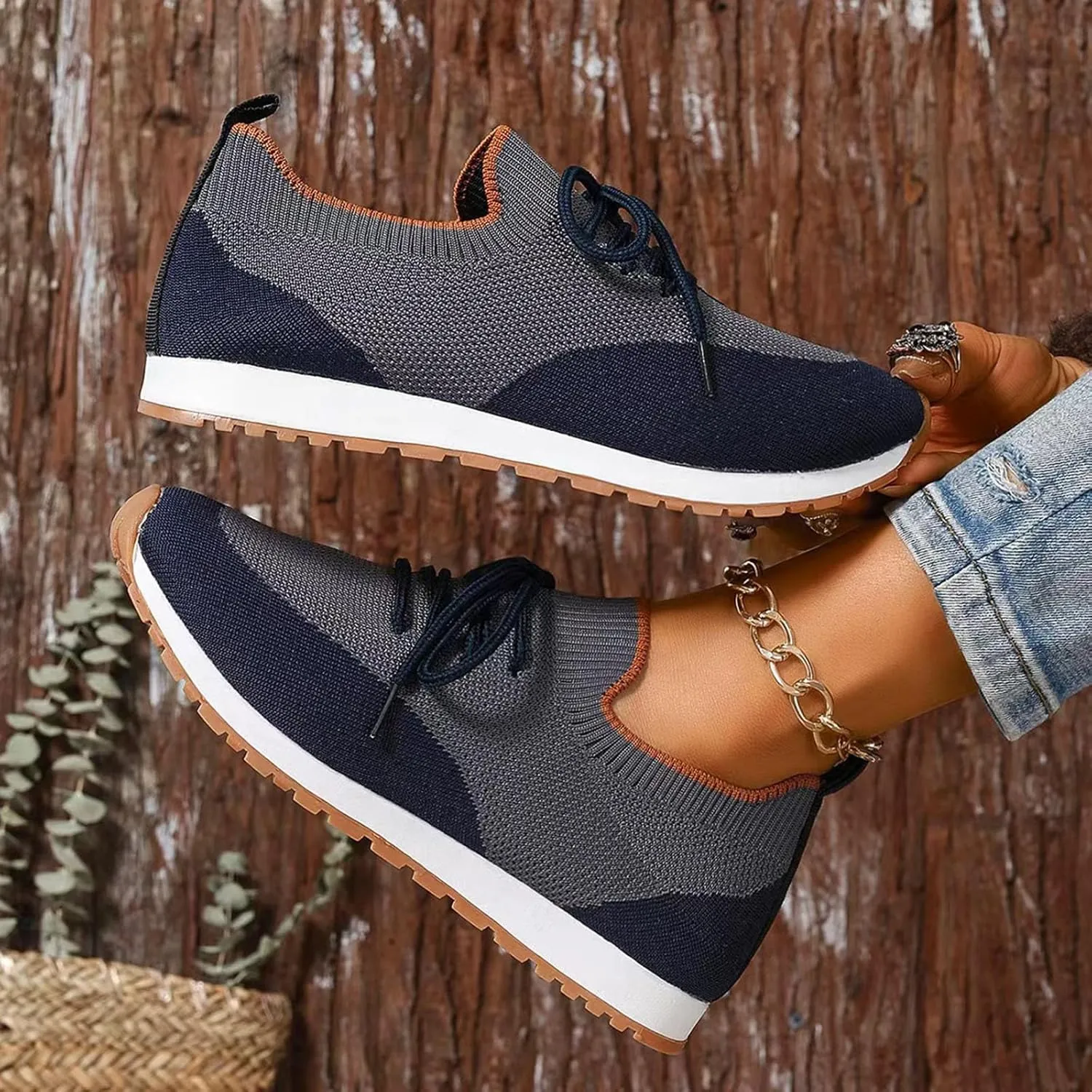 Women's Slip on Walking Shoes Memory Foam Non Slip Running Shoes Wide Width Breathable Gym Workout Shoes Ladies 2024 Fashion Sneakers