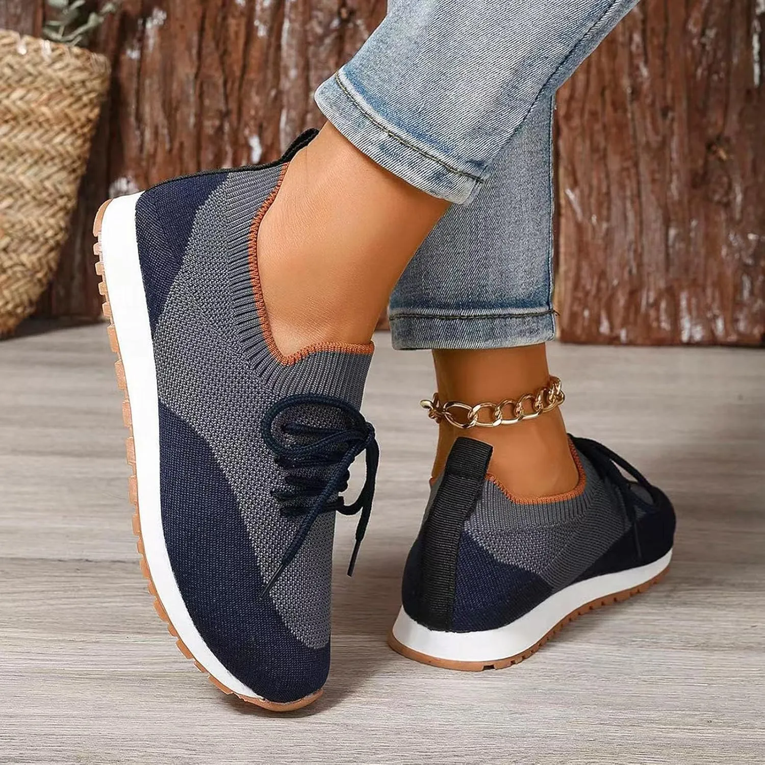 Women's Slip on Walking Shoes Memory Foam Non Slip Running Shoes Wide Width Breathable Gym Workout Shoes Ladies 2024 Fashion Sneakers